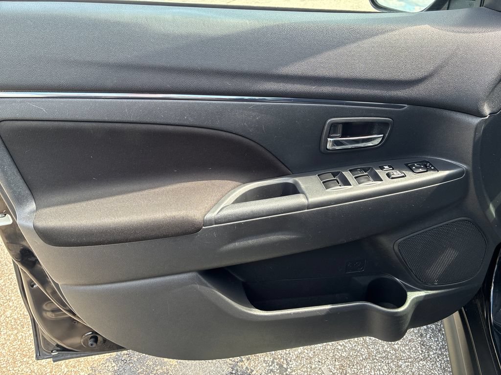 Used 2021 Mitsubishi Outlander Sport ES AWD/4WD image 12