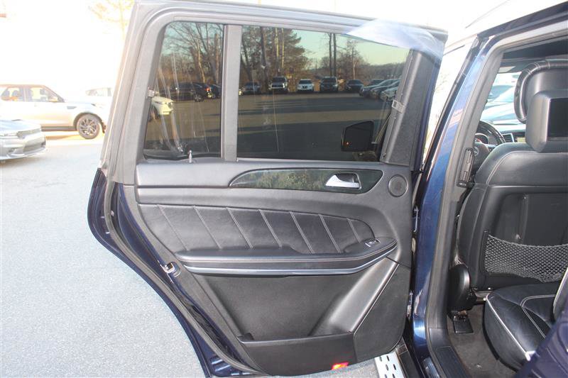 Used 2014 Mercedes-Benz GL 550 GL 550 image 21