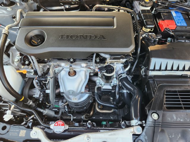 Used 2025 Honda Civic Sport image 31