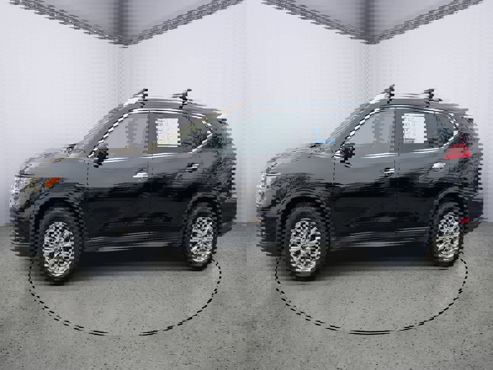 Used 2019 Nissan Rogue SV image 5