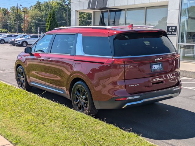 Used 2023 Kia Carnival SX Prestige image 8