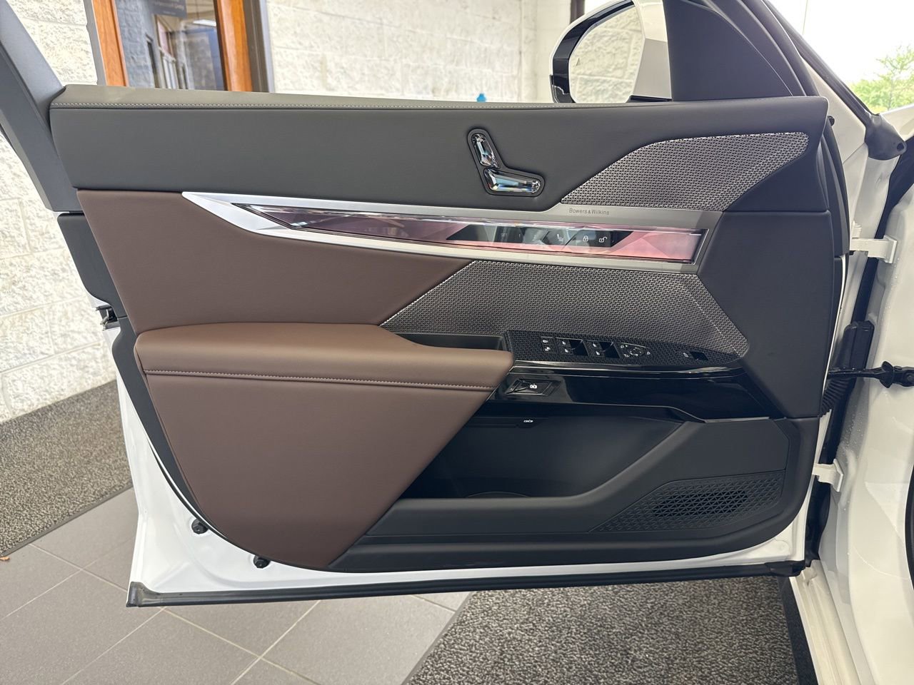 New 2026 BMW 740i xDrive image 40