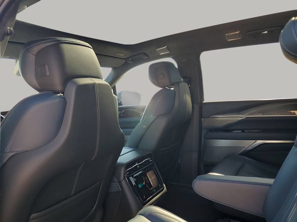 New 2025 Cadillac Escalade IQ Sport 2 AWD/4WD image 20