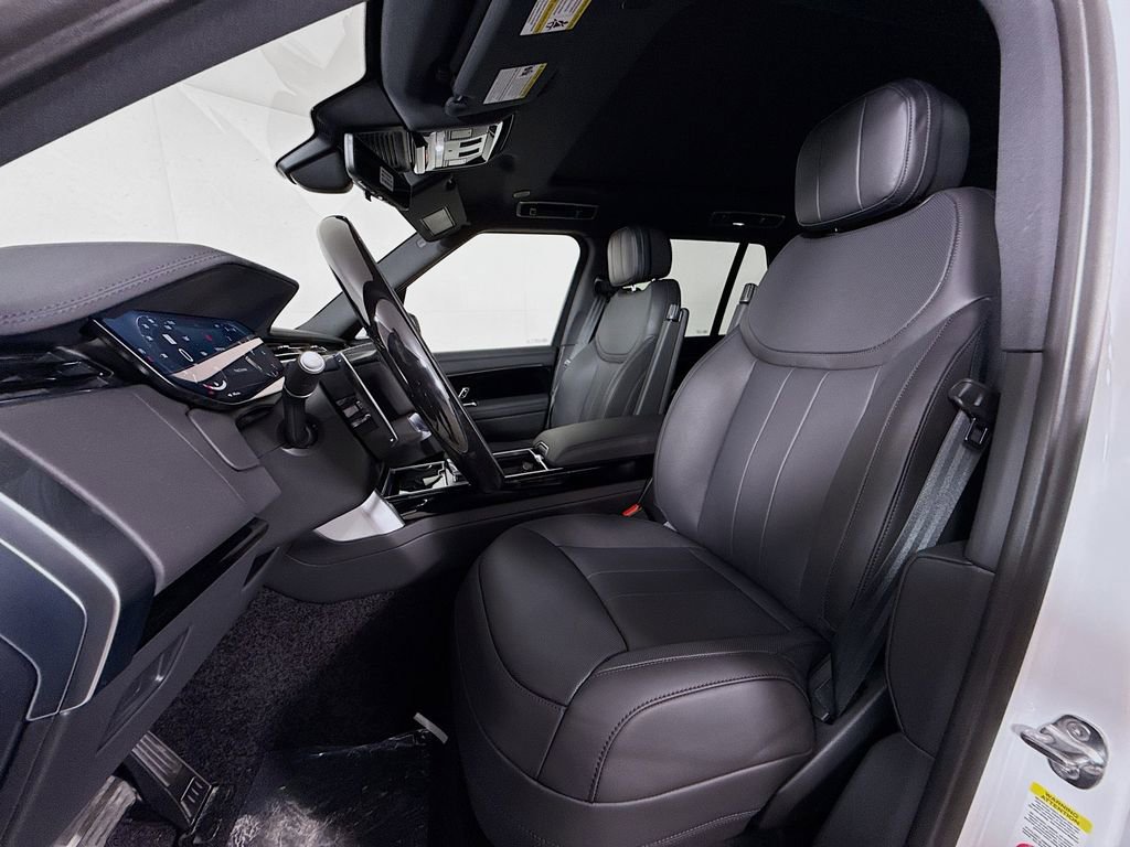 New 2026 Land Rover Range Rover SE image 11