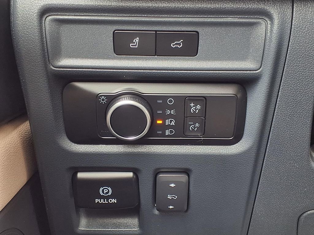 Used 2022 Ford Expedition XLT AWD/4WD image 29
