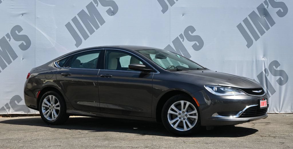 Used 2015 Chrysler 200 Limited w/ Convenience Group FWD image 3
