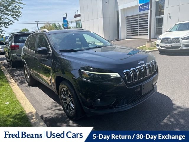 Used 2020 Jeep Cherokee Latitude Plus w/ Cold Weather Group AWD/4WD image 1