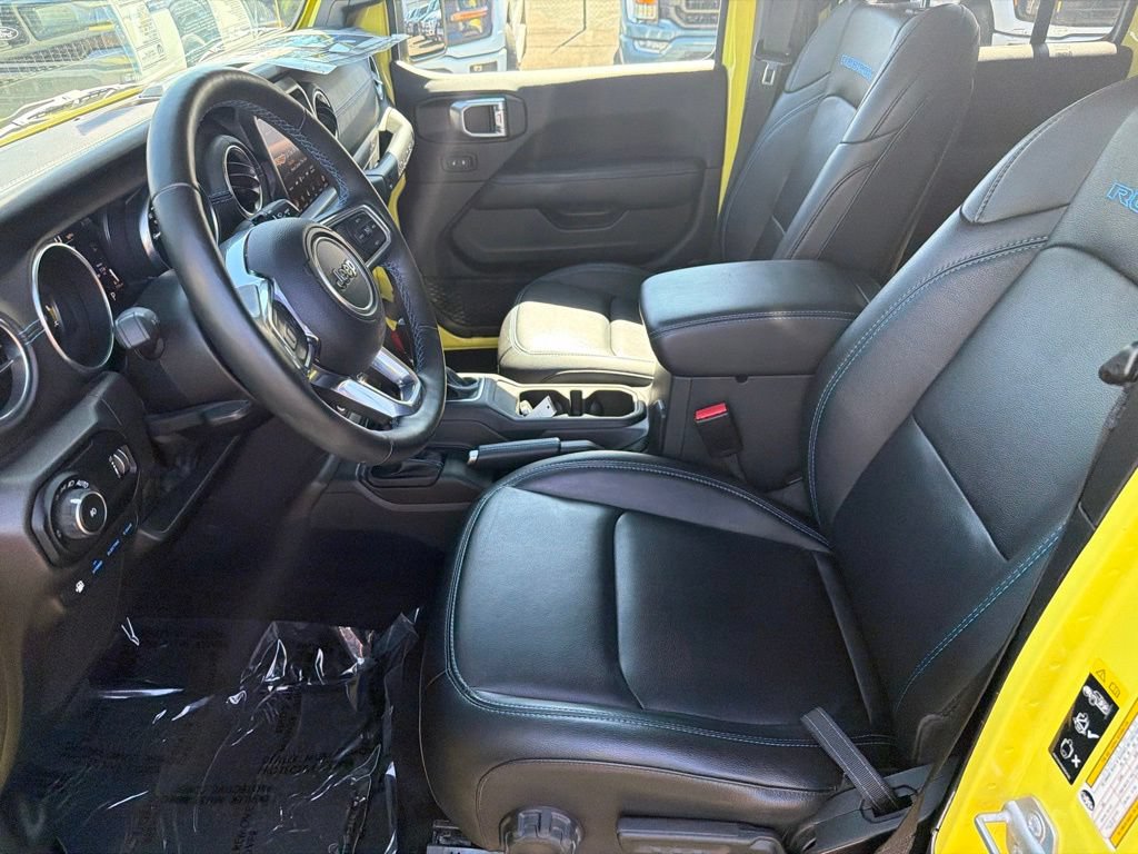 Used 2023 Jeep Wrangler Unlimited Rubicon 4xe w/ Cold Weather Group AWD/4WD image 12