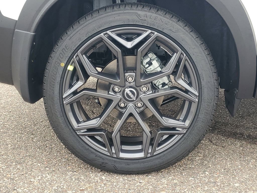 New 2026 Nissan Kicks SR w/ Cold Weather Package AWD/4WD image 5