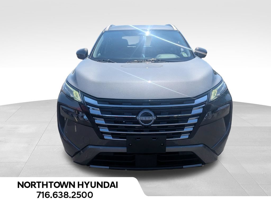 Used 2026 Nissan Rogue SL AWD/4WD image 5