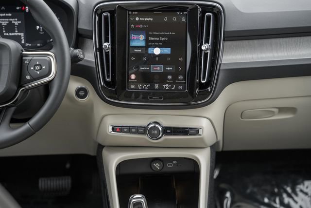 New 2026 Volvo XC40 B5 Ultra w/ Protection Package Premier image 22