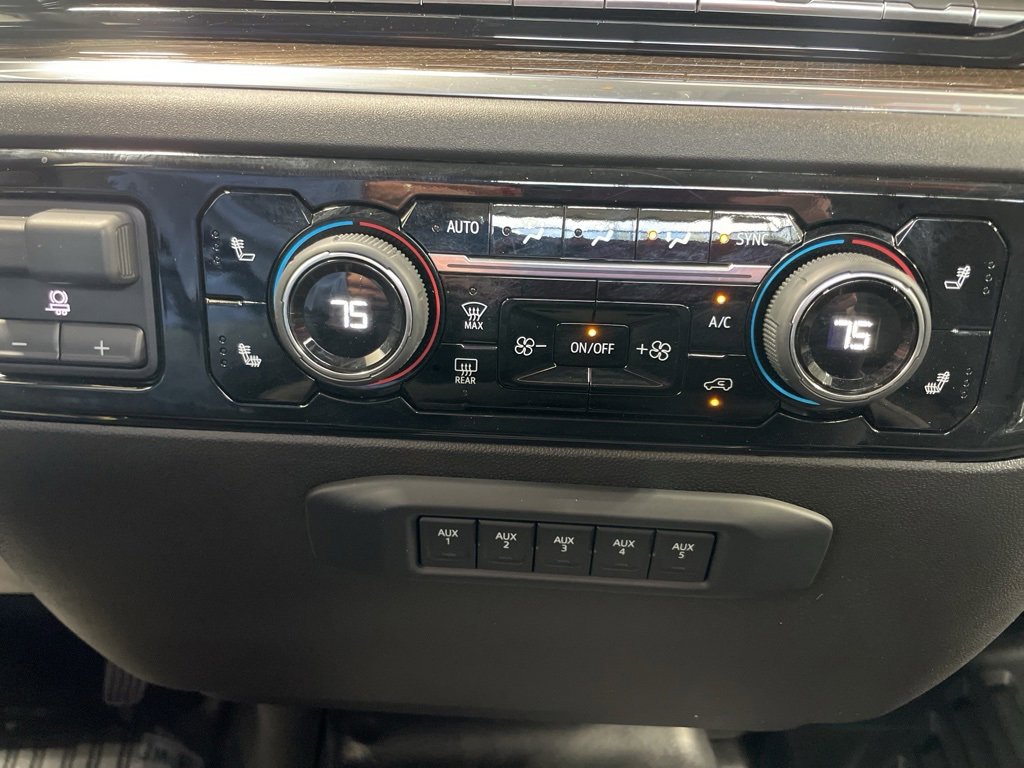 Used 2025 Chevrolet Silverado 2500 LT image 40