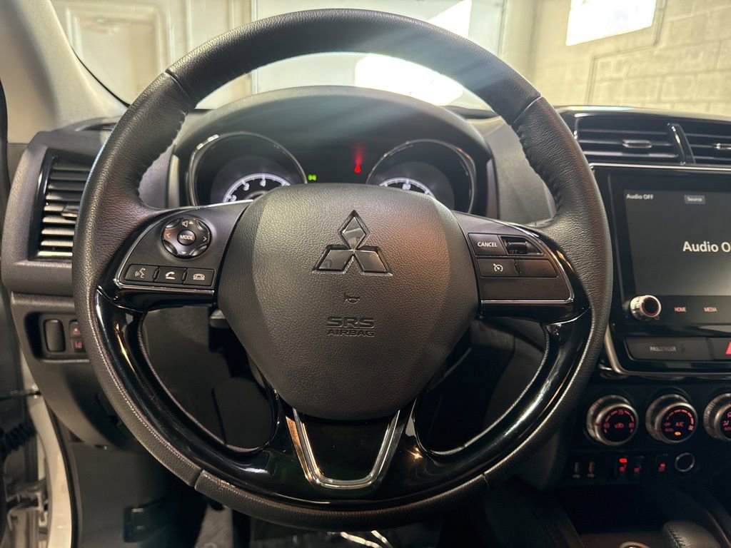 Used 2025 Mitsubishi Outlander Sport ES AWD/4WD image 8