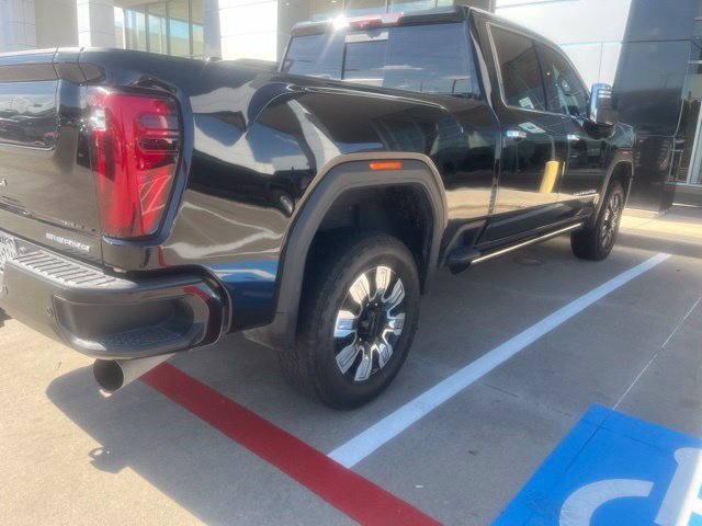 Used 2024 GMC Sierra 2500 Denali w/ Denali Reserve Package AWD/4WD image 3