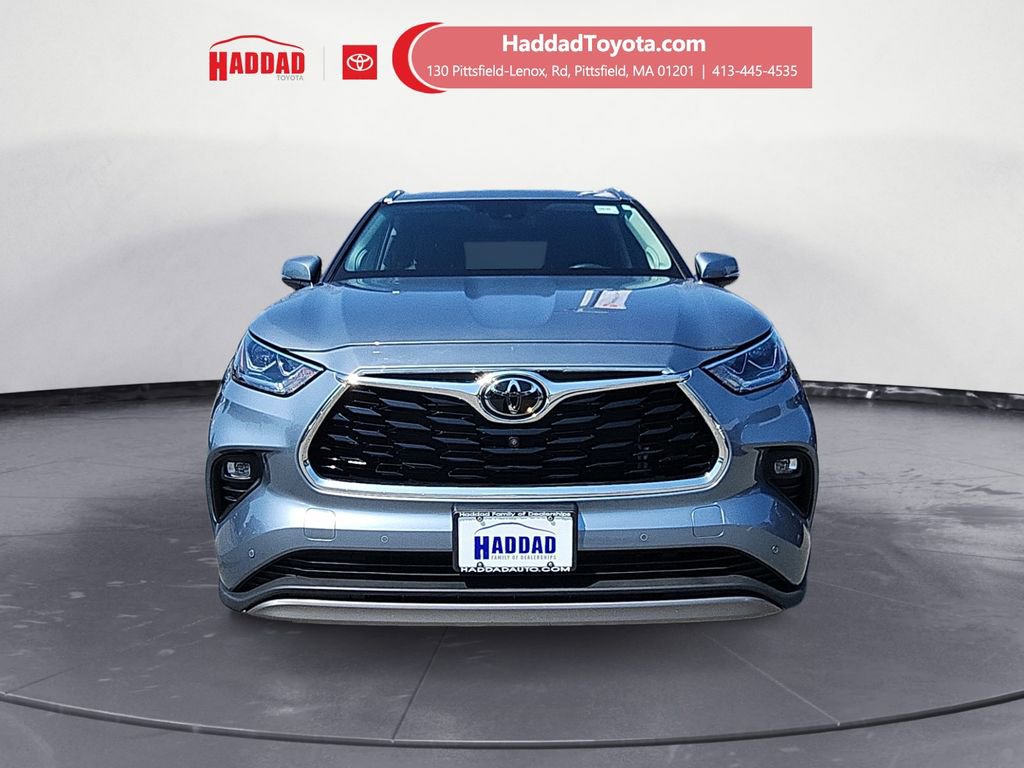 Used 2022 Toyota Highlander Platinum image 8