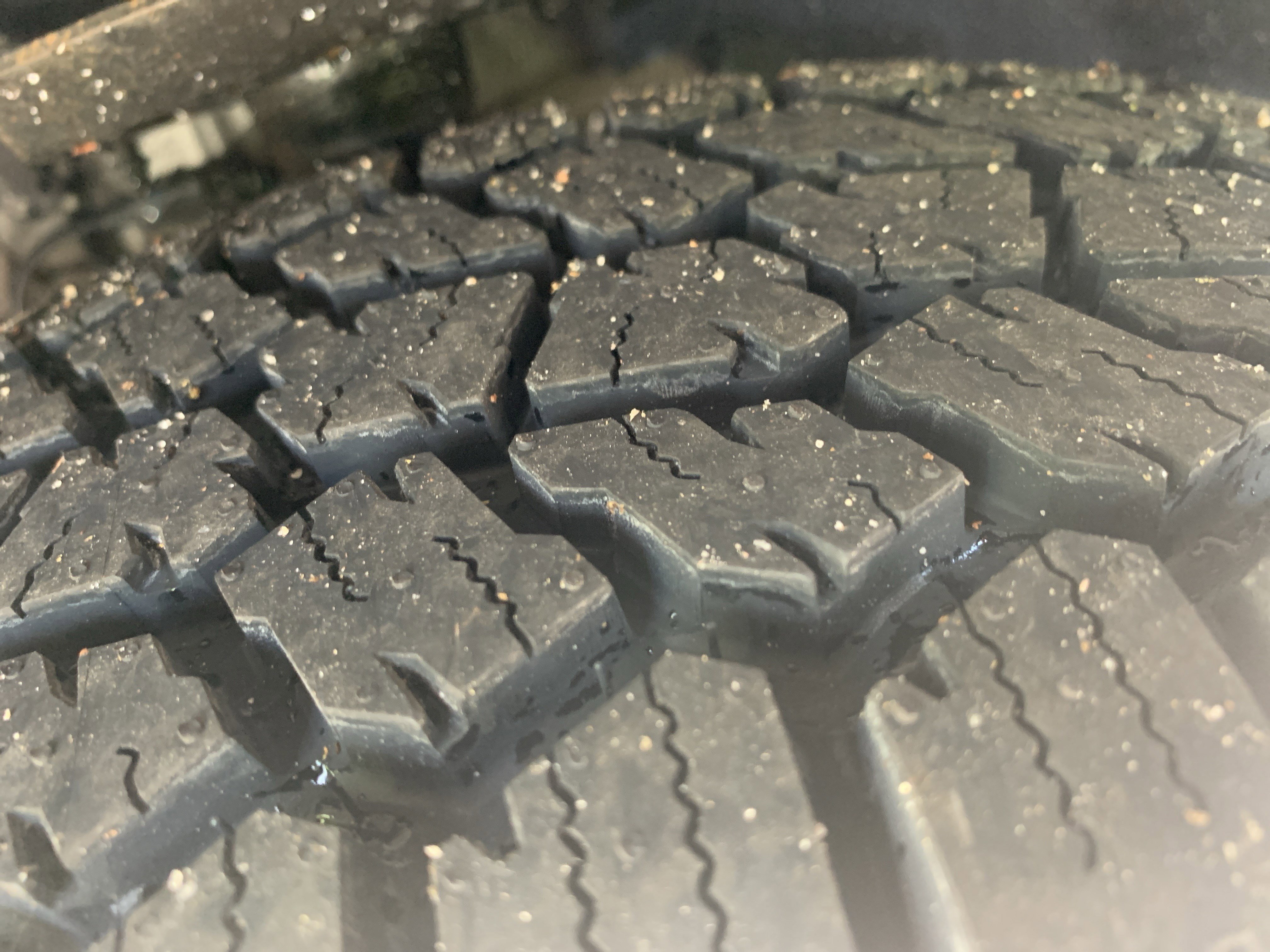 Used 2019 Jeep Cherokee Latitude Plus image 11