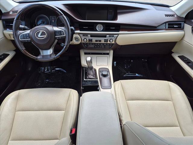 Used 2017 Lexus ES 350 FWD image 16