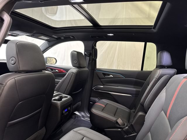 Certified 2026 Chevrolet Traverse RS AWD/4WD image 14