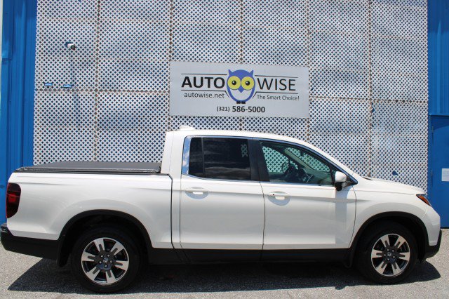 Used 2017 Honda Ridgeline RTL-T image 2