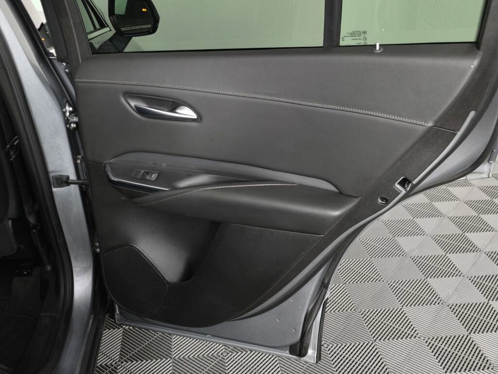 Used 2024 Cadillac XT4 Premium Luxury image 35