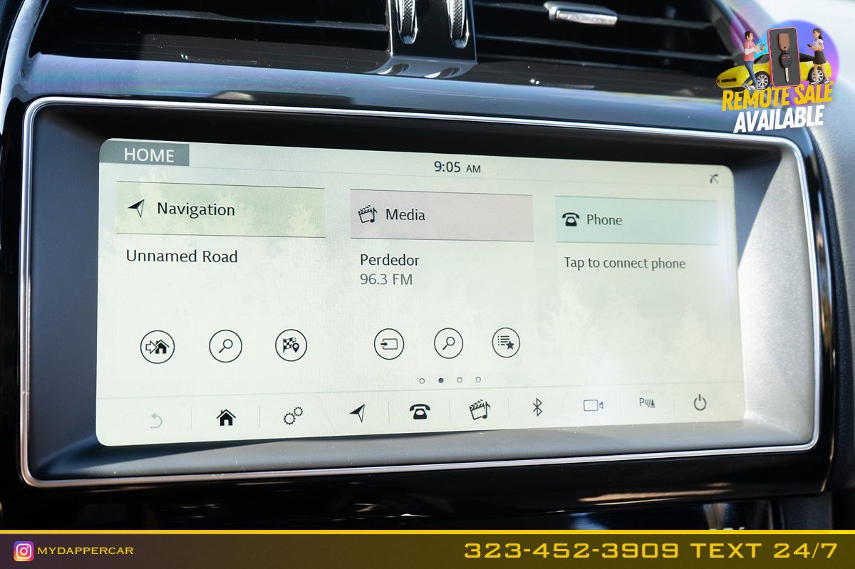 Used 2020 Jaguar F-PACE Premium image 33