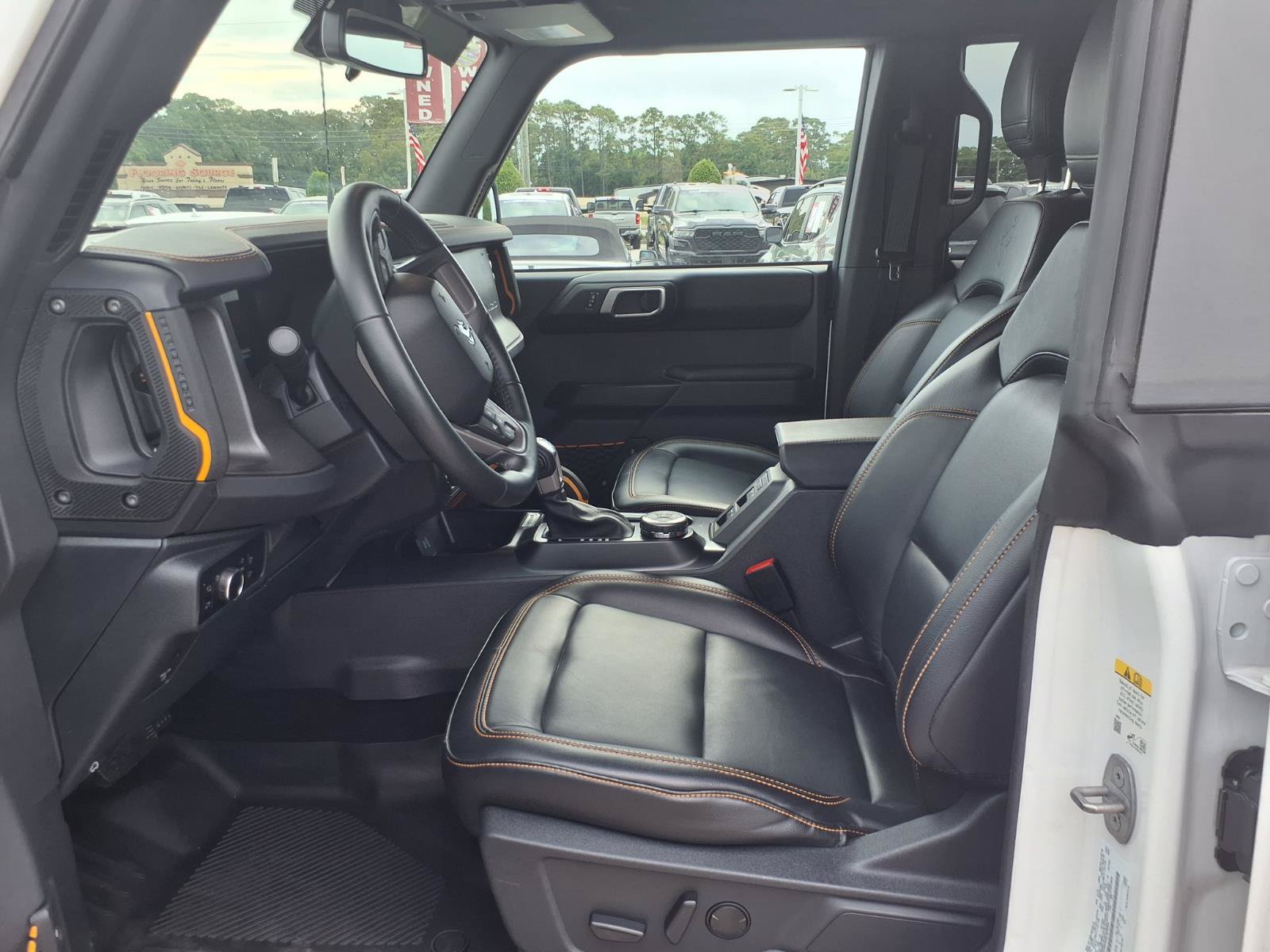 Used 2024 Ford Bronco Badlands AWD/4WD image 13