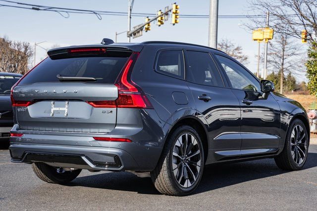 New 2026 Volvo XC60 B5 Ultra w/ Protection Package Premier AWD/4WD image 4