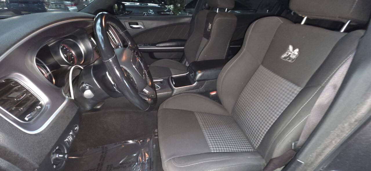 Used 2021 Dodge Charger Scat Pack w/ Navigation & Travel Group RWD image 24