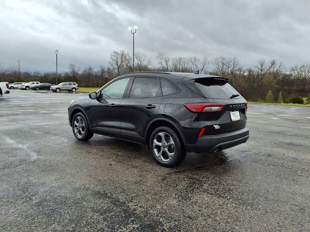 Used 2025 Ford Escape ST-Line AWD/4WD image 28