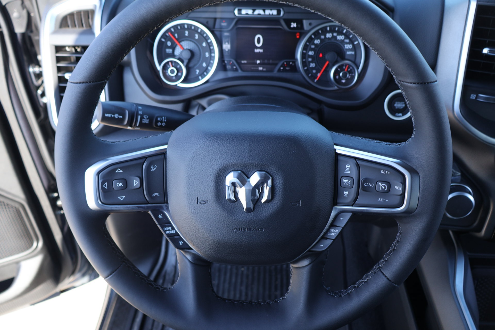 New 2026 RAM 1500 Lone Star AWD/4WD image 3