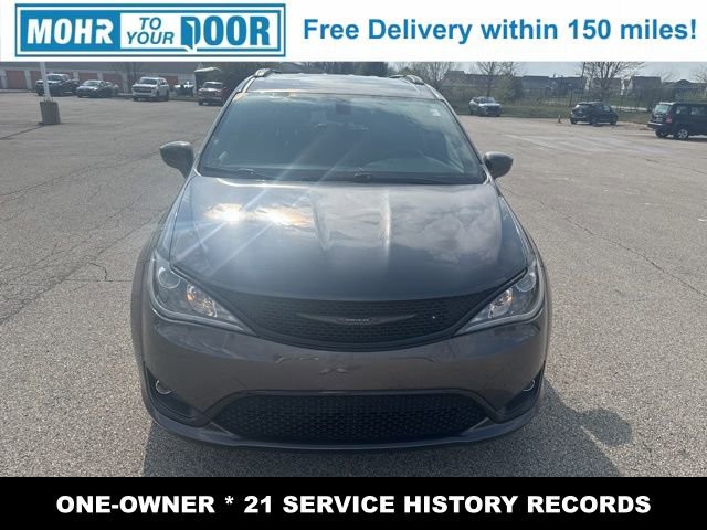 Used 2018 Chrysler Pacifica Touring-L w/ Premium Audio Group video 2