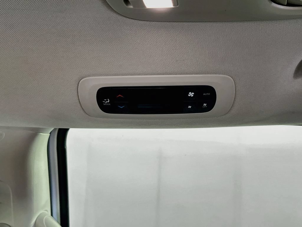 Certified 2022 Chrysler Pacifica Touring-L FWD image 31