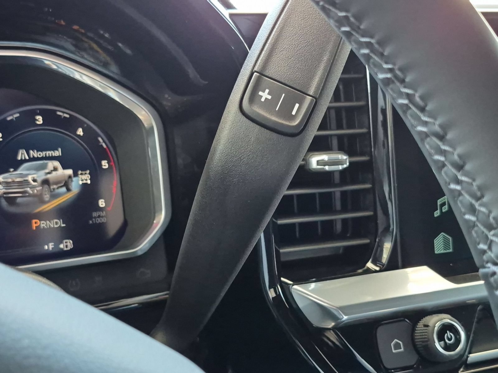 New 2026 Chevrolet Silverado 2500 LTZ AWD/4WD image 13