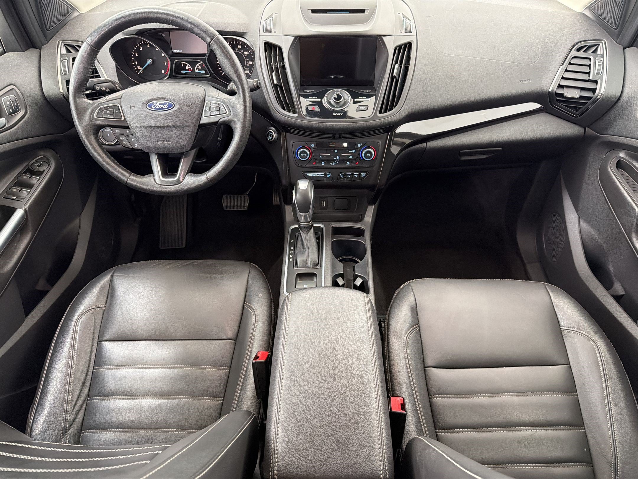 Used 2018 Ford Escape Titanium w/ Ford Safe & Smart Package FWD image 17