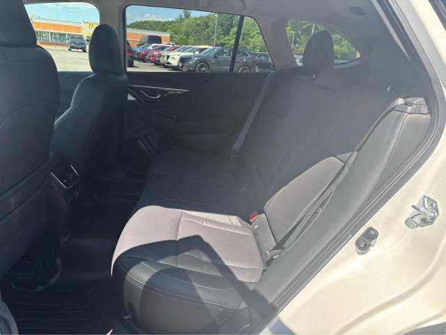 Used 2025 Subaru Outback Limited AWD/4WD image 25