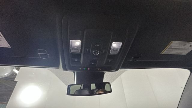 Used 2023 GMC Yukon Denali AWD/4WD image 24