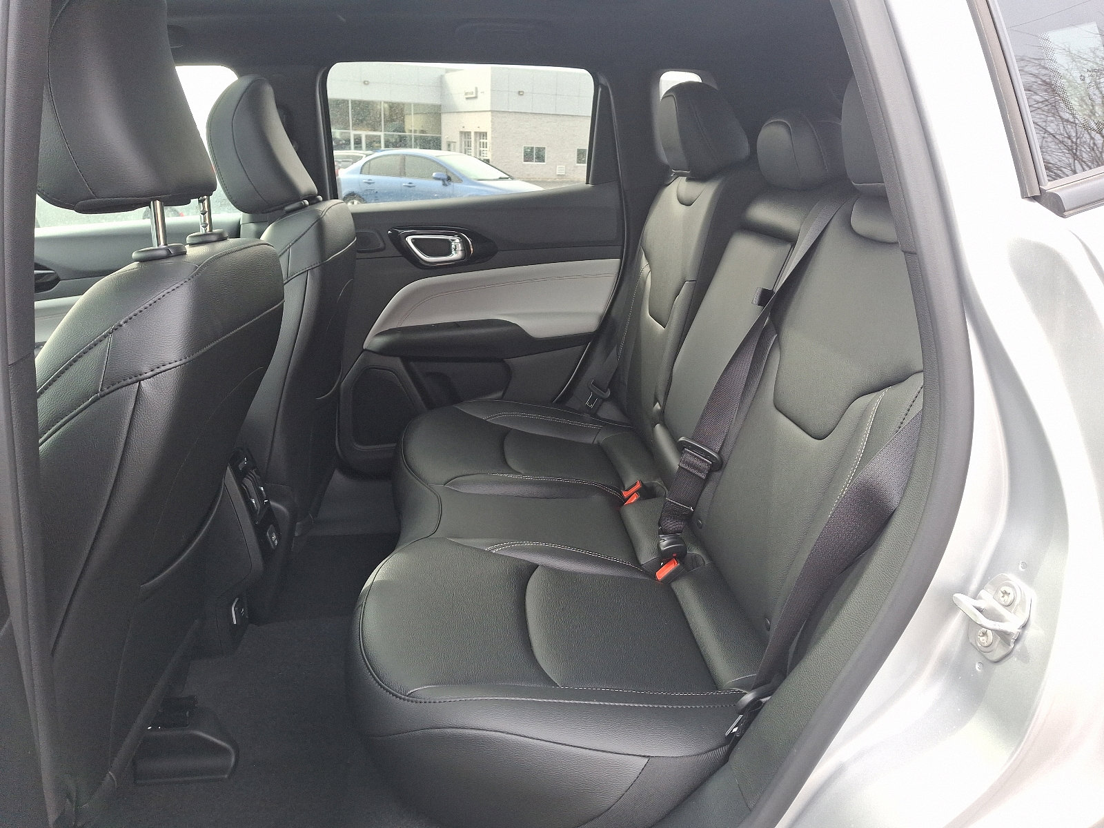 New 2025 Jeep Compass Limited w/ Sun & Sound Group image 7