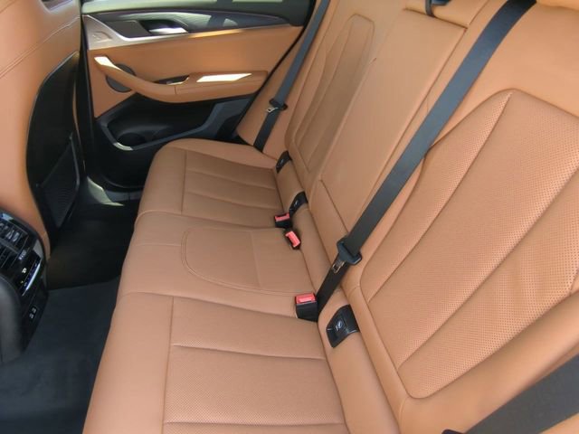 Used 2025 BMW X4 xDrive30i w/ Premium Package image 17