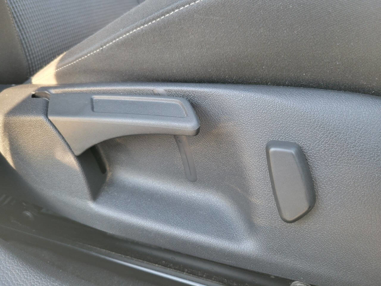 Used 2013 Volkswagen Golf TDI image 33