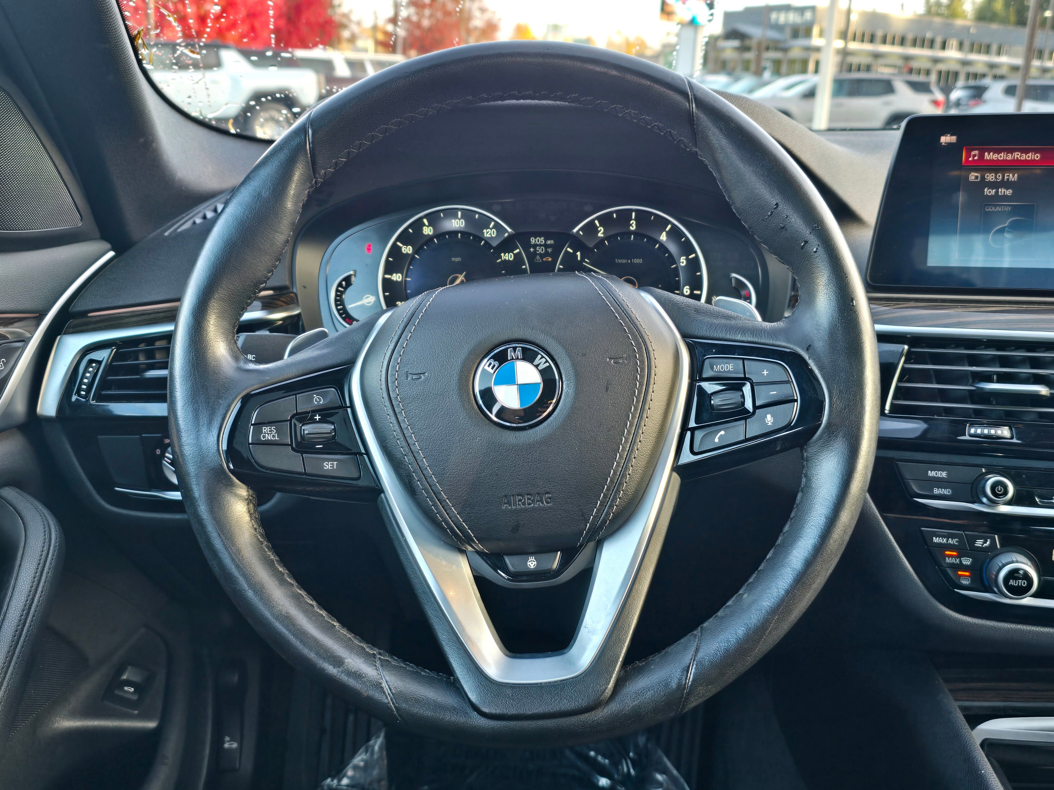 Used 2019 BMW 530i xDrive w/ Convenience Package image 19