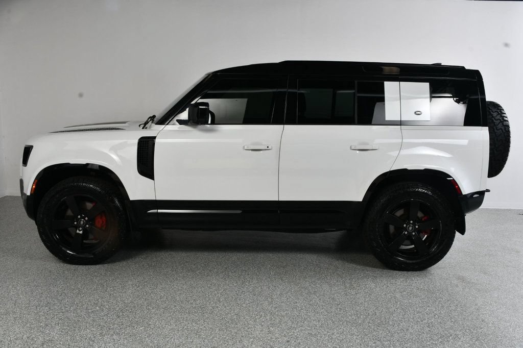 Used 2022 Land Rover Defender 110 X-Dynamic SE AWD/4WD image 3