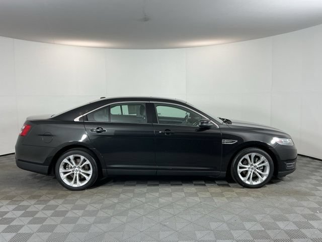 Used 2013 Ford Taurus SEL FWD image 4