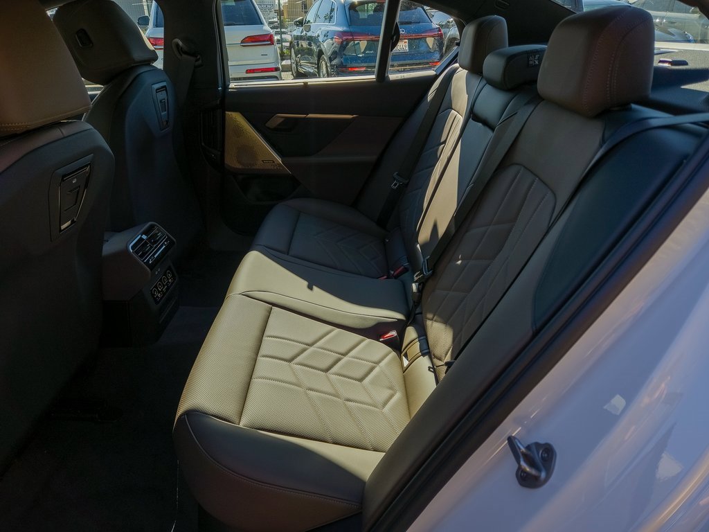 New 2026 BMW 530i w/ Executive Package image 17