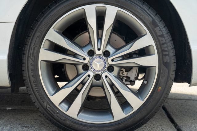 Used 2017 Mercedes-Benz C 300 4MATIC Coupe image 49
