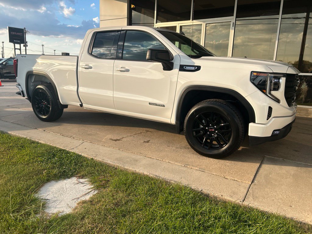 Certified 2025 GMC Sierra 1500 Elevation AWD/4WD image 2
