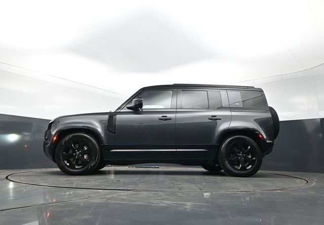 Used 2023 Land Rover Defender 110 X-Dynamic SE AWD/4WD image 25