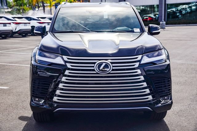 New 2026 Lexus LX 700h Luxury image 2