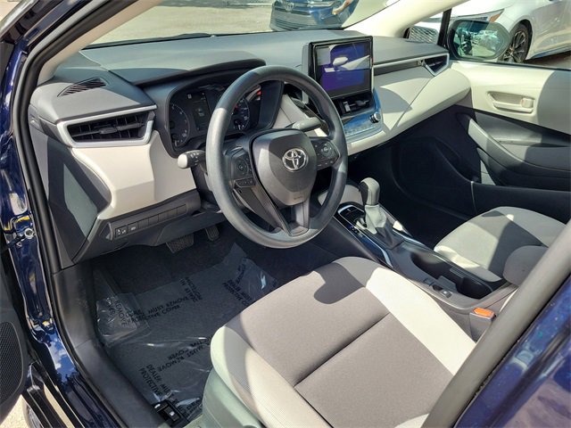 Used 2025 Toyota Corolla LE image 9