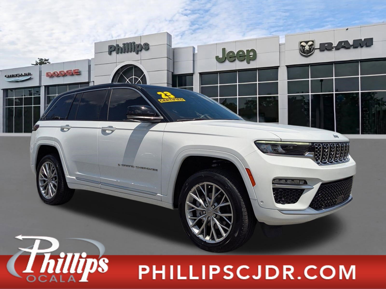 Certified 2023 Jeep Grand Cherokee Summit w/ Adv Protech Group IV AWD/4WD image 1