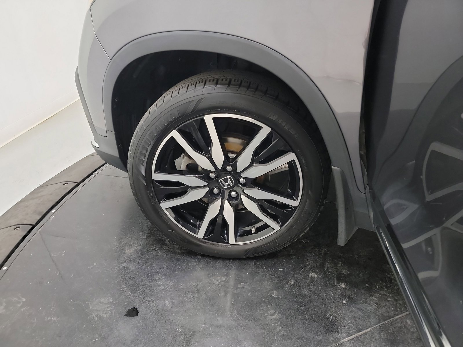 Used 2020 Honda Pilot Touring image 30
